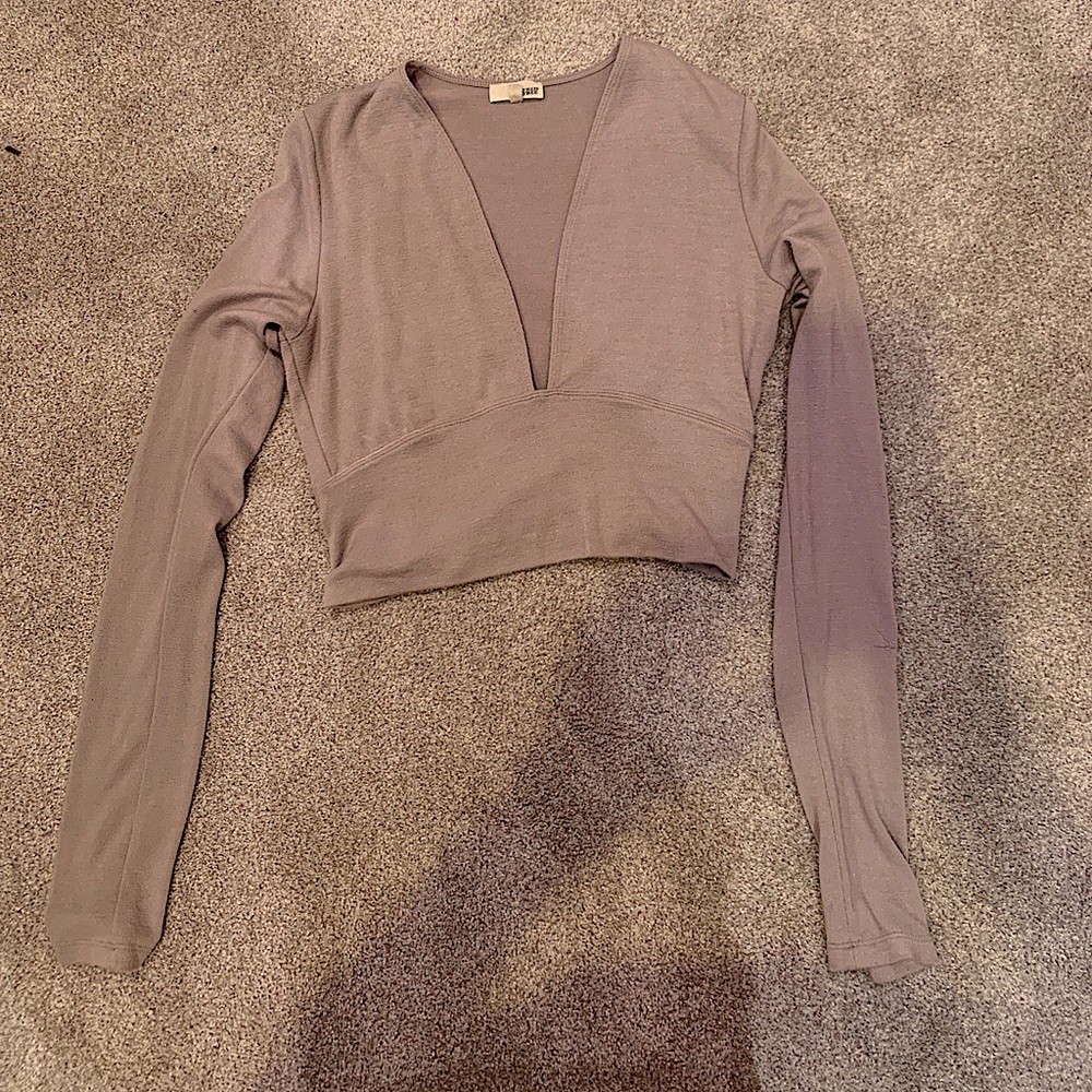 Wilfred Aritizia V neck long sleeve.